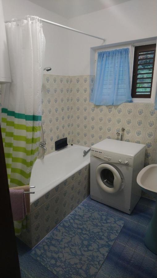 Apartment Vidas Kampor Buitenkant foto