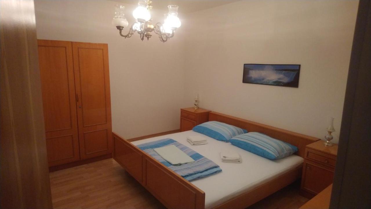 Apartment Vidas Kampor Buitenkant foto